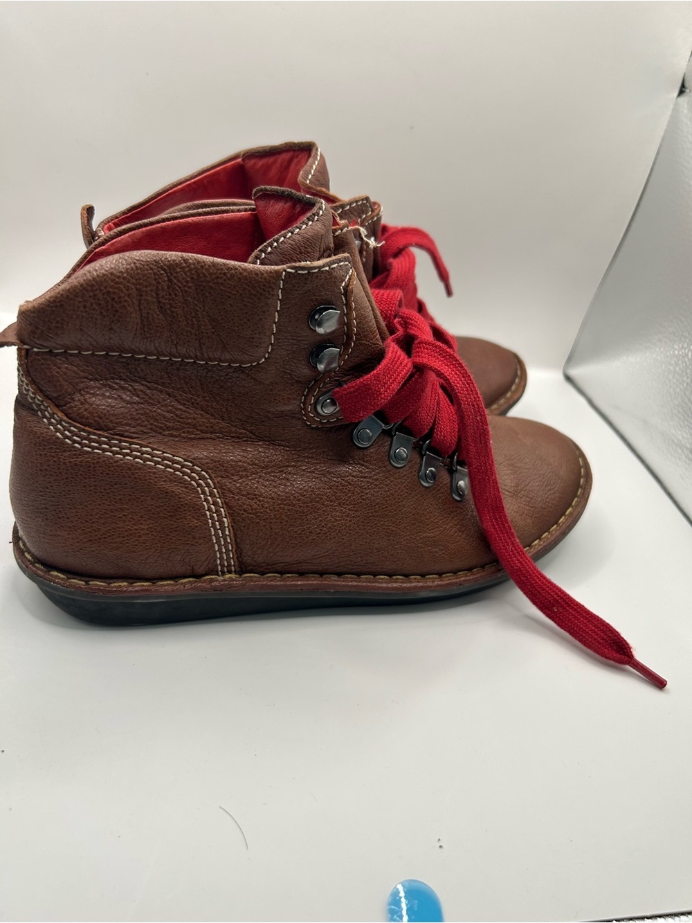 OTBT Sausalito Women's Brown Leather Ankle Boots Sz 6.5M Red Laces Gorpcore Boho - Picture 4 of 6
